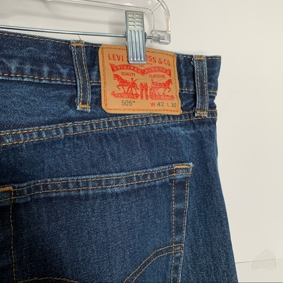 Levi’s 505 Mens Jeans size 42x30 denim Blue Regular Fit - Picture 3 of 6